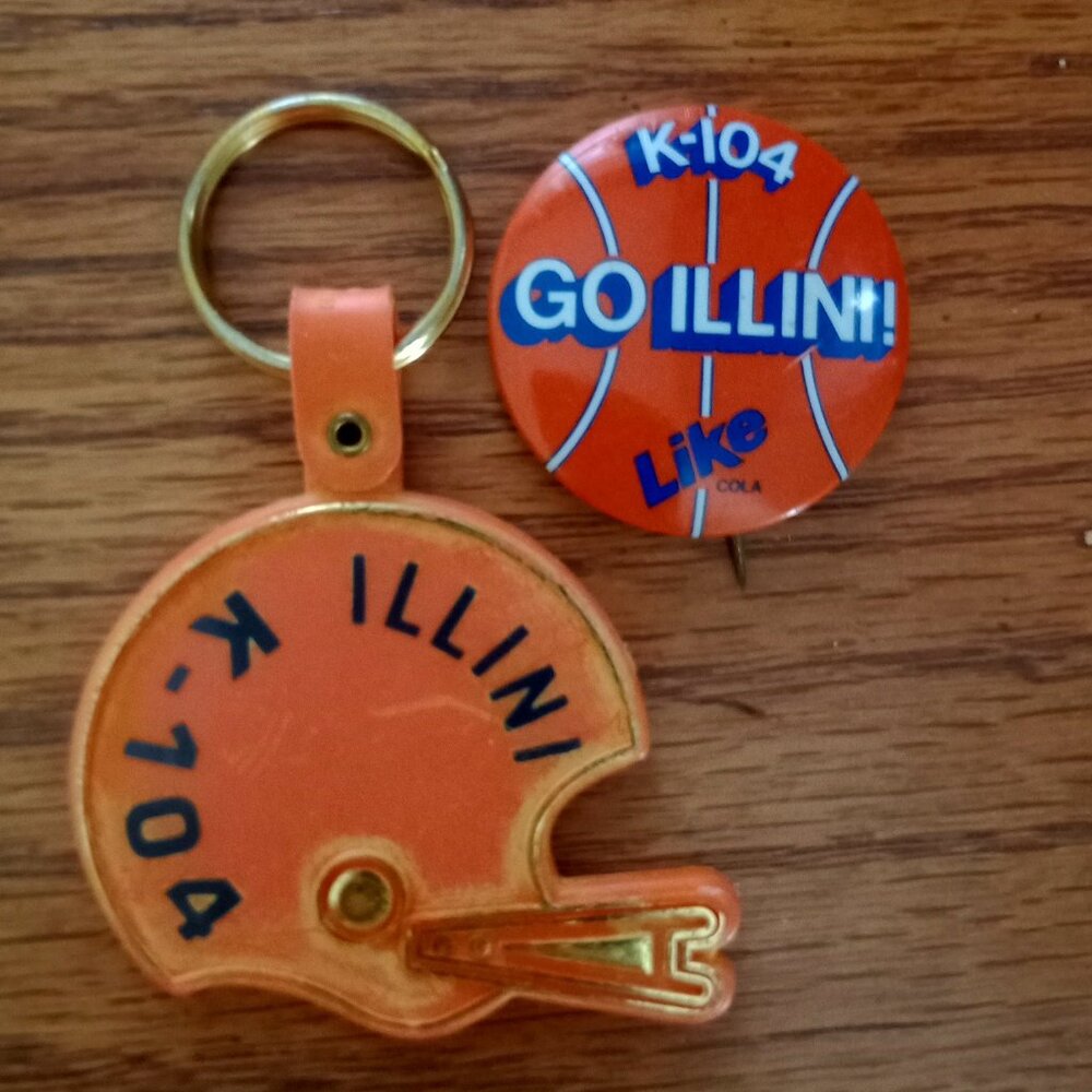 Illini K-104 Keychain & Pin Badge